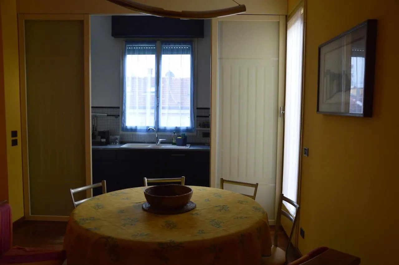 Casa Benny Apartment Milan 0*,  Italy